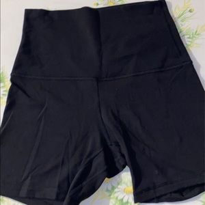 Lululemon align shorts 6” size 6